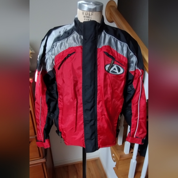 AGV sport armored motorcycle jacket - Picture 1 of 9